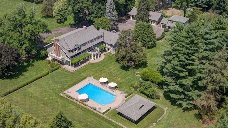 55 Love Lane Weston, MA 02493