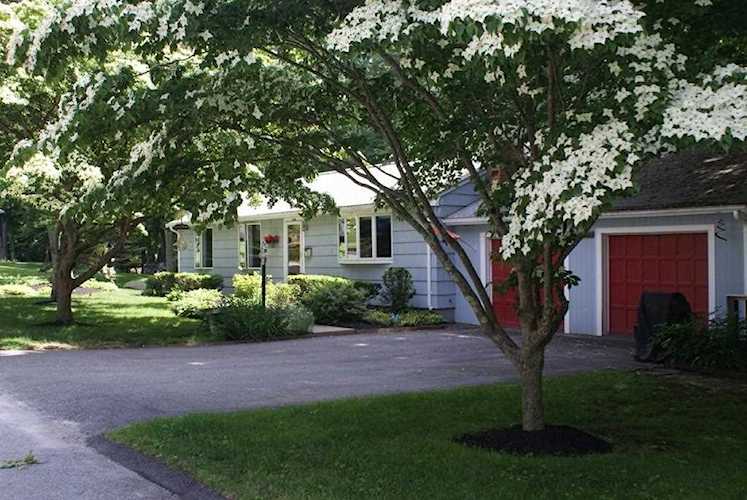 Holliston, 90 Donna Rd, MA, home for sale Photo 1