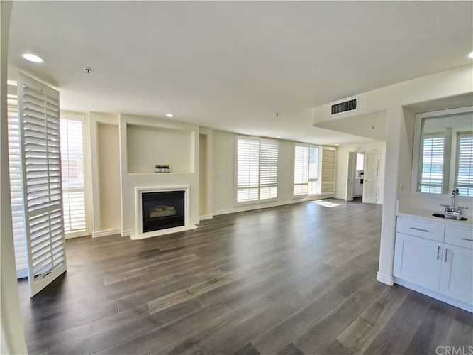 1823 Manning Avenue #204, Los Angeles, CA 90025 | MLS #SB19216913 Photo 1