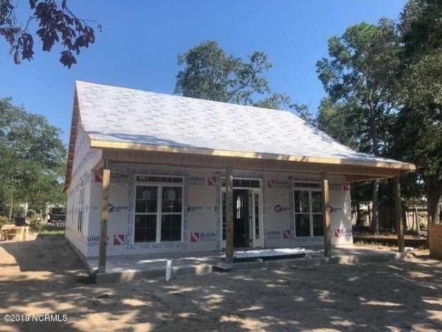 104 SW 8th Street Oak Island Wooded, NC 28465 | MLS 100180246 Photo 1