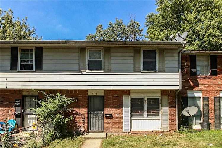 8412 Meadowlark Drive Indianapolis, IN 46226 | MLS 21667603 Photo 1