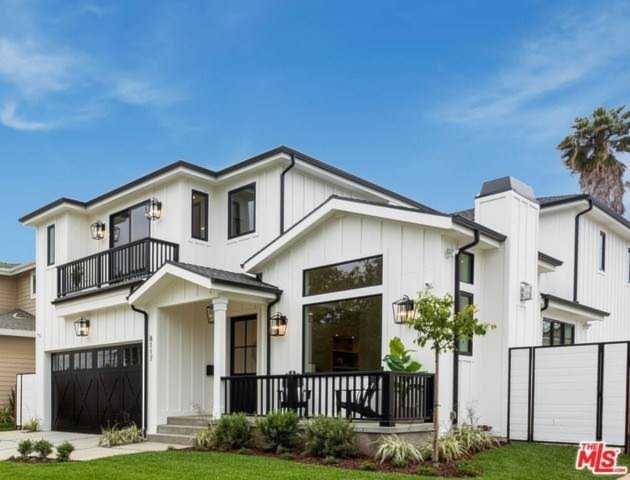 8117 Westlawn Avenue, Los Angeles, CA 90045 | MLS #19493288 Photo 1