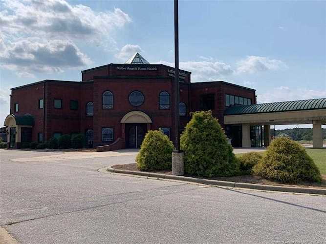 201 Livermore Dr Pembroke, NC 28372