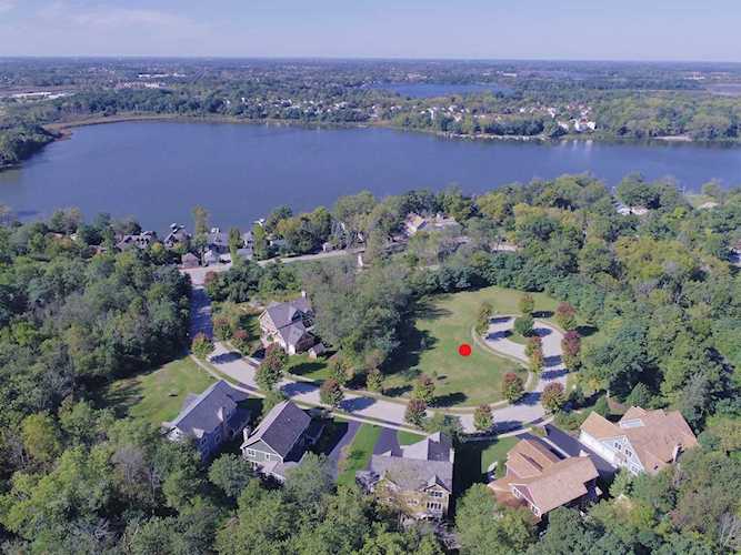 428 Woodland Trl Lindenhurst, IL 60046