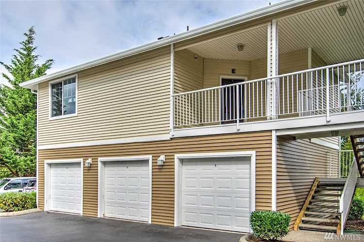5916 Lindsay Ave SE #E Auburn, WA 98092 | MLS ® 1516658 Photo 1