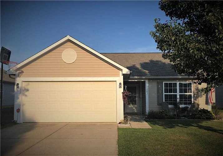 127 Thistle Wood Drive Greenfield, IN 46140 | MLS 21667695 Photo 1