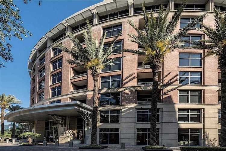 1901 Post Oak Blvd Houston, TX 77056
