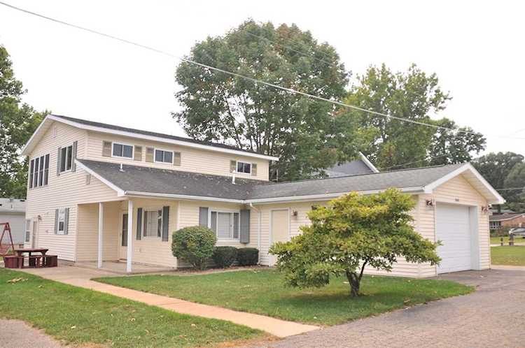 9065 Maple Court Bremen, IN 46506