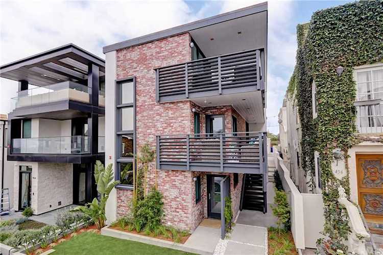 460 29th Street Manhattan Beach, CA 90266