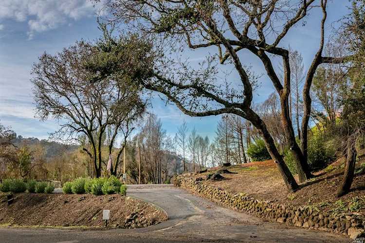 1393 Michele Way Santa Rosa, CA 95404 | MLS 21830602 Photo 1