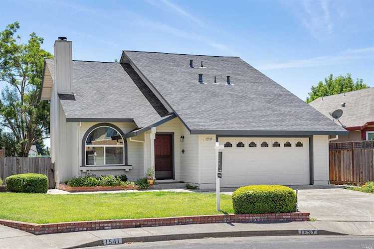 1537 Mary Place Rohnert Park, CA 94928 | MLS 21908078 Photo 1