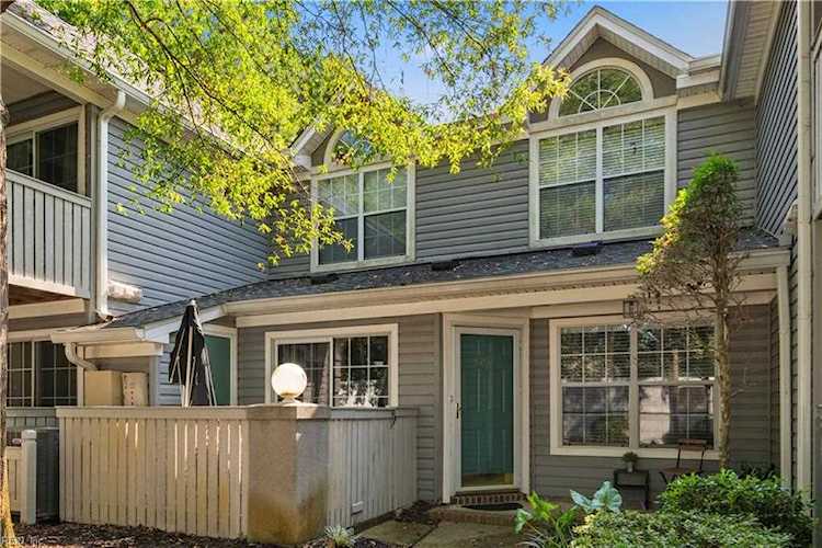 home for sale in All Others Area 32 Chesapeake VA 23320 - MLS 10281589 Photo 1