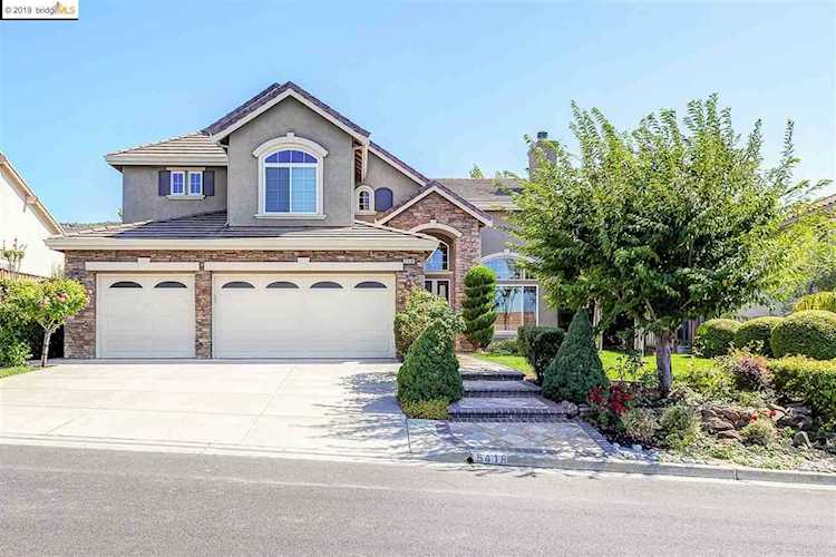 5418 Woodleaf Ct Concord, CA 94521 | MLS 40880359 Photo 1