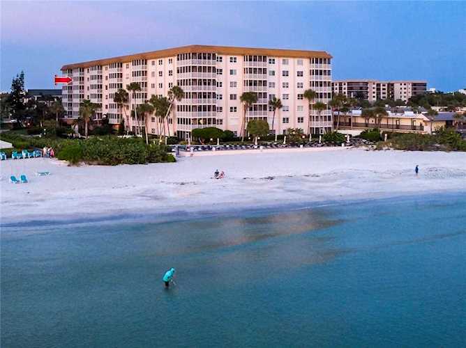 800 Benjamin Franklin Dr #602 Sarasota, FL 34236 | MLS A4445566 Photo 1