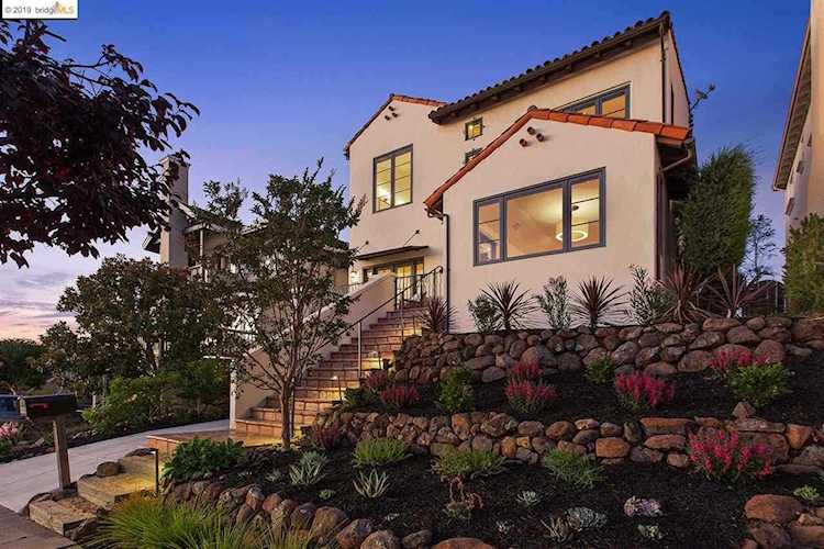 4906 Proctor Ave Oakland, CA 94618 | MLS 40880675 Photo 1