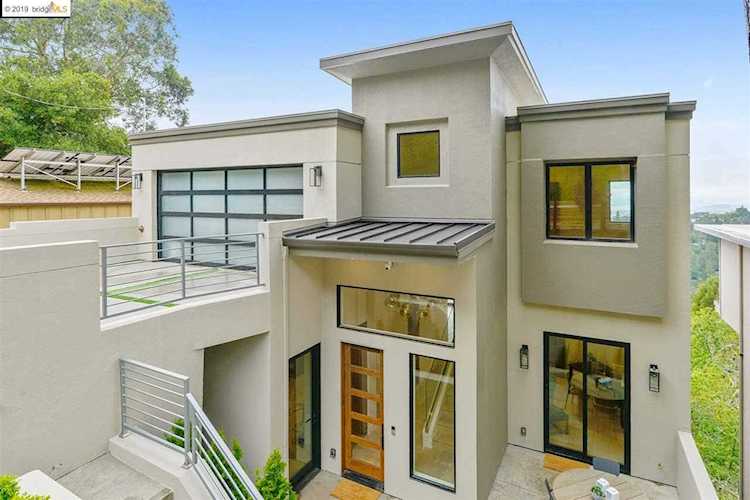 6525 Snake Rd Oakland, CA 94611 | MLS 40880934 Photo 1