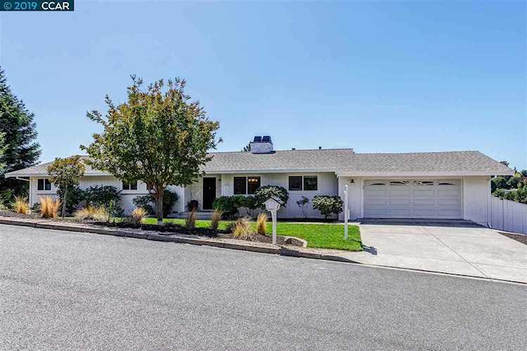 122 Danefield Pl Moraga, CA 94556 | MLS 40881148 Photo 1