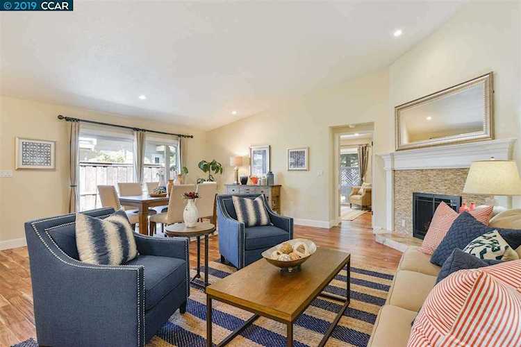 17 Francisca Drive Moraga, CA 94556 | MLS 40881320 Photo 1