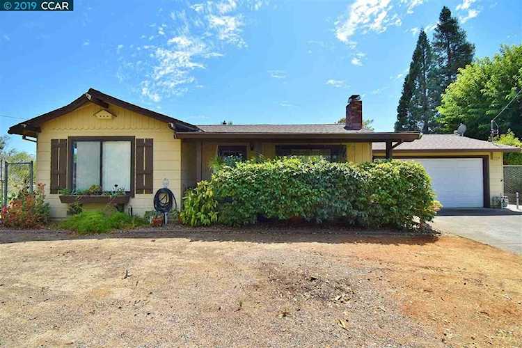 33 Austen Way Martinez, CA 94553 | MLS 40881350 Photo 1