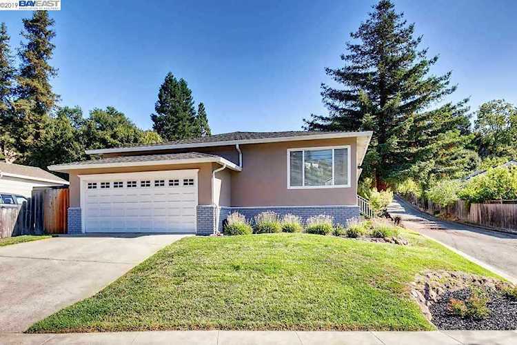 19362 Stanton Pl Castro Valley, CA 94546 | MLS 40881511 Photo 1