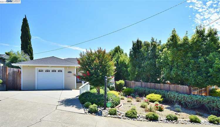 19140 Almond Rd Castro Valley, CA 94546 | MLS 40881583 Photo 1