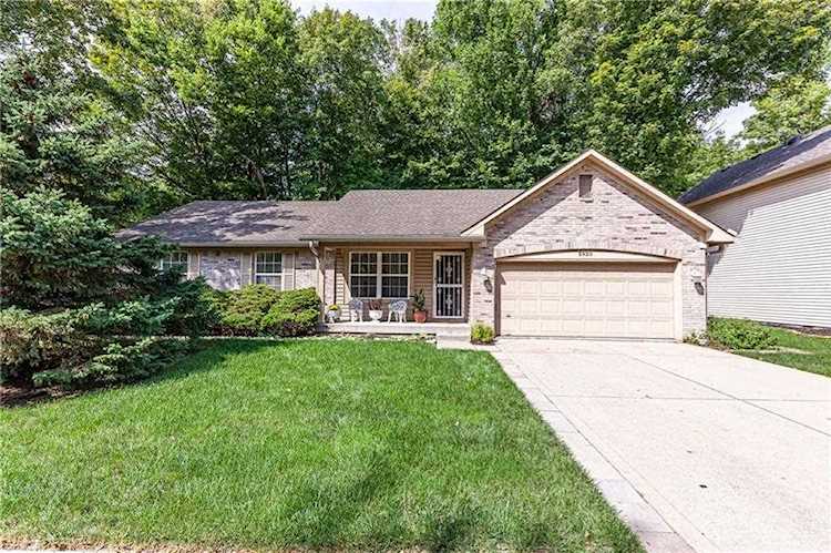 5930 Oakforge Lane Indianapolis, IN 46254 | MLS 21665313 Photo 1
