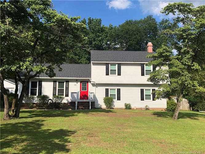 310 Old Farm Rd Raeford, NC 28376 | MLS 608588 Photo 1