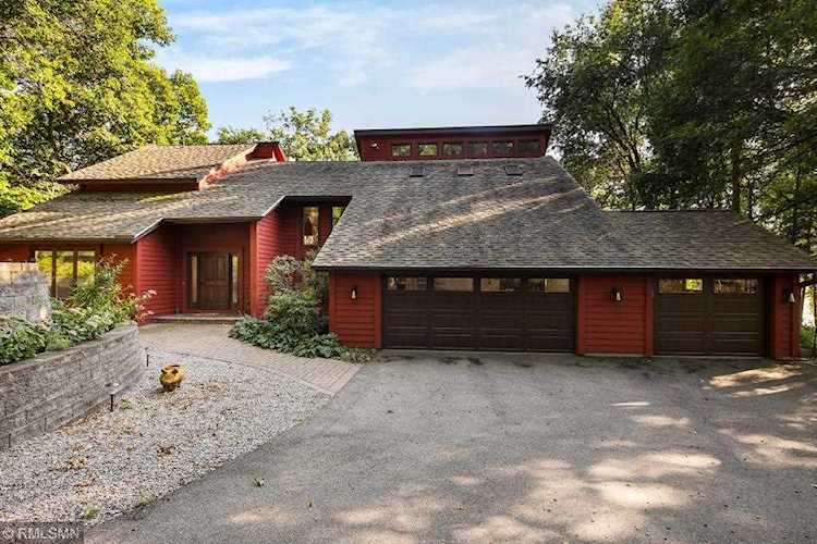 1 Black Oak Road North Oaks, MN 55127