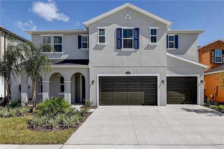 17927 Woodland View Drive Lutz, FL 33548