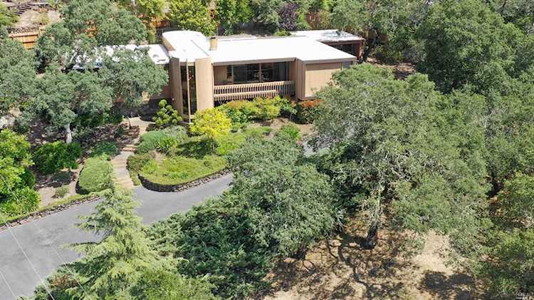 51 Syar Drive Napa, CA 94558 | MLS 21914221 Photo 1