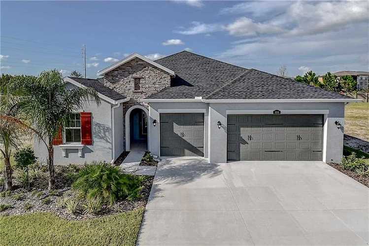 18306 Leafmore Street Lutz, FL 33548