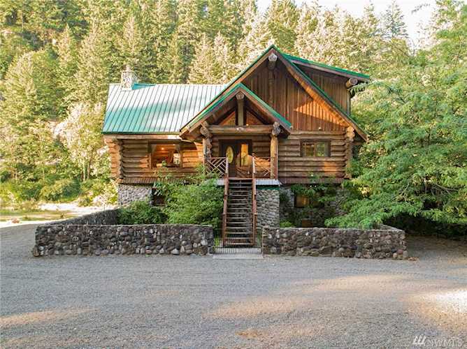 616 Modrow Rd Kalama, WA 98625