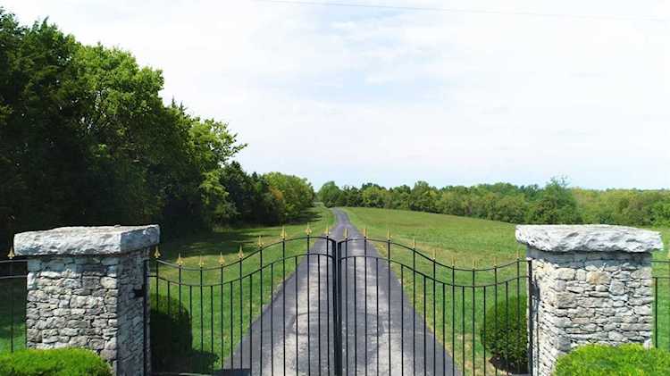 7375 McCowans Ferry Road Versailles, KY 40383