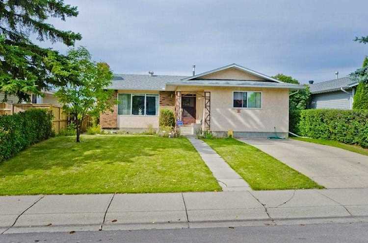 27 Rundleson Way NE Calgary, AB T1Y 1H6