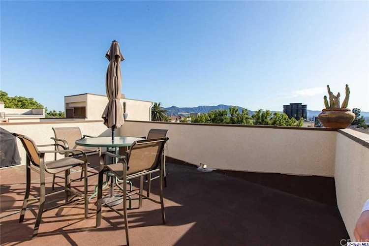 609 E Palm Avenue #305, Burbank, CA 91501 | MLS #319003586 Photo 1