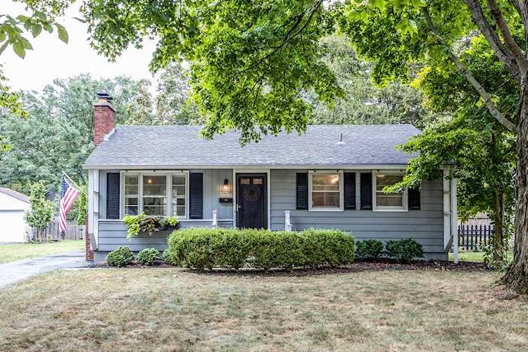 $289,900 - For sale - 3250 Mountview Road, Upper Arlington, OH 43221 - MLS#219032757 - Franklin. - Great ranch home in the heart of Upper Arlington! Curb appeal abounds with a new front porch, and... Photo 1
