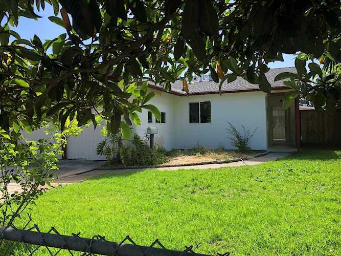 2878 Fordham Street East Palo Alto, CA 94303 | MLS 52203419 Photo 1
