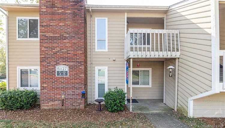 6127 Heathstone Ln Charlotte, NC 28210 | MLS 3552065 Photo 1