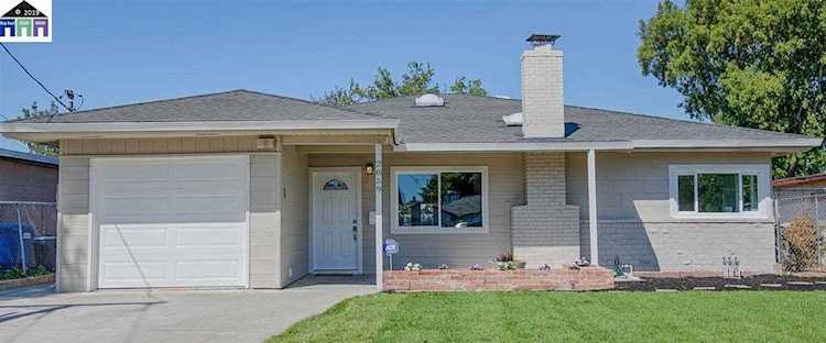 2859 Hillside Ave Concord, CA 94520 | MLS 40881541 Photo 1