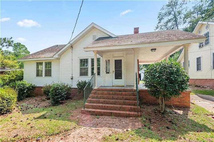 1017 W Rowan St Fayetteville, NC 28305 | MLS 616101 Photo 1