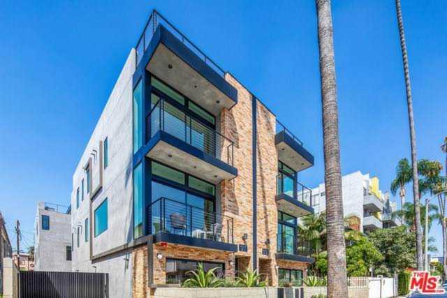 1217 N Mansfield Avenue Los Angeles, CA 90038