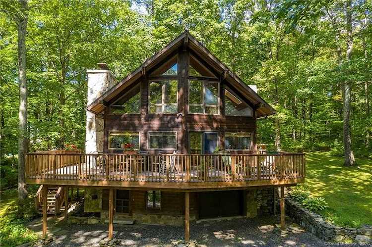 38 Dark Entry Road Bethlehem, CT 06751