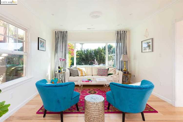 868 45Th St Oakland, CA 94608 | MLS 40880790 Photo 1