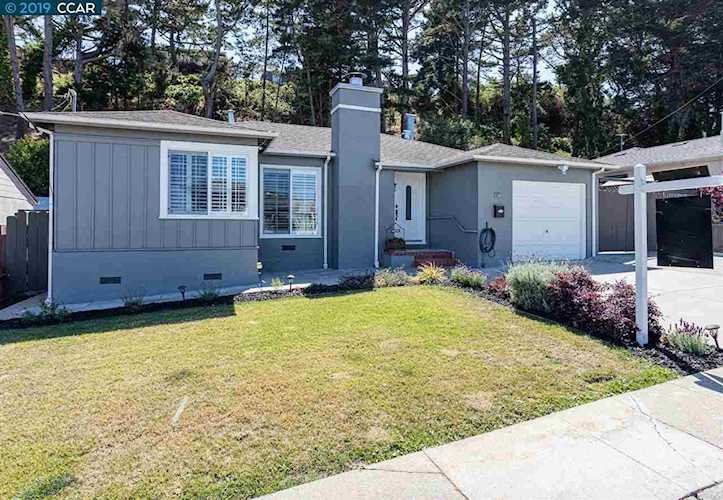 1143 Nimitz Dr Daly City, CA 94015 | MLS 40878151 Photo 1