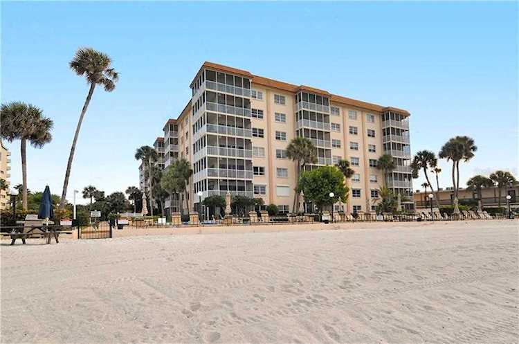800 Benjamin Franklin Drive #206 Sarasota, FL 34236