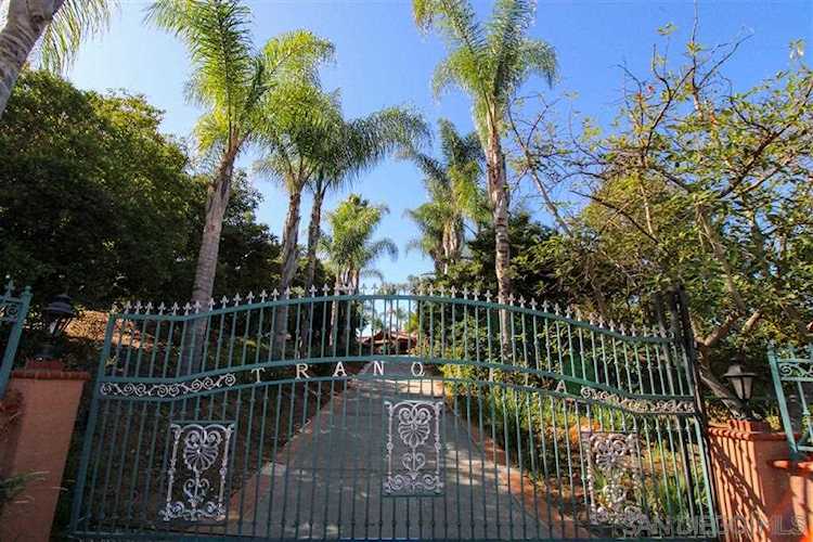 2369 Vern Drive Fallbrook, CA 92028