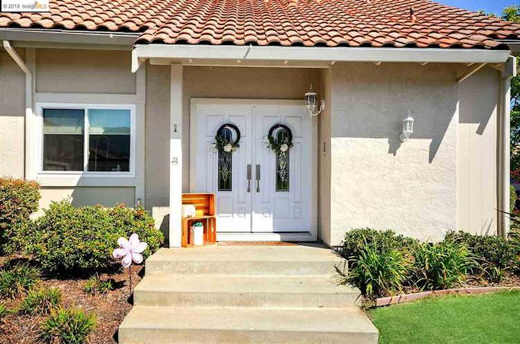 1 Long Creek Cir Clayton, CA 94517 | MLS 40880528 Photo 1
