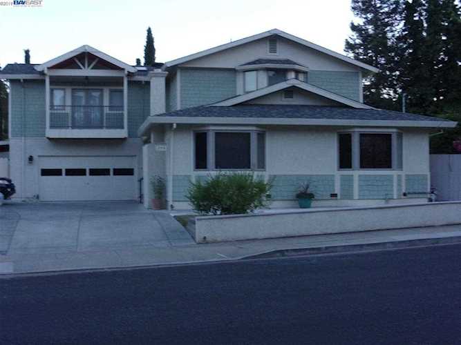359 Shenandoah Dr Martinez, CA 94553 | MLS 40871652 Photo 1
