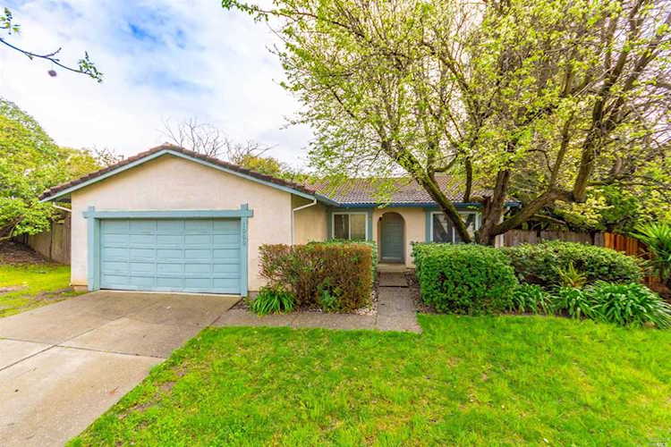 1089 Tamarisk Drive Napa, CA 94559 | MLS 21906978 Photo 1