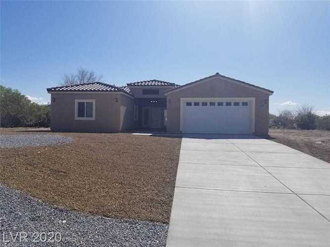 5561 E Bridger Pahrump, NV 89061 | MLS 2137824 Photo 1